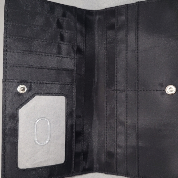 Nightmare Before Christmas Snap Wallet - Picture 9 of 15